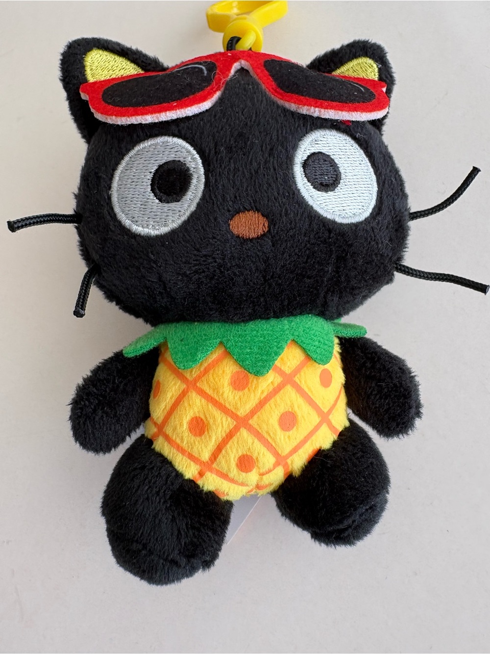 Hawaii Exclusive Plush Sanrio Choco Cat Pineapple Keychain Bag Charm - Picture 5 of 9